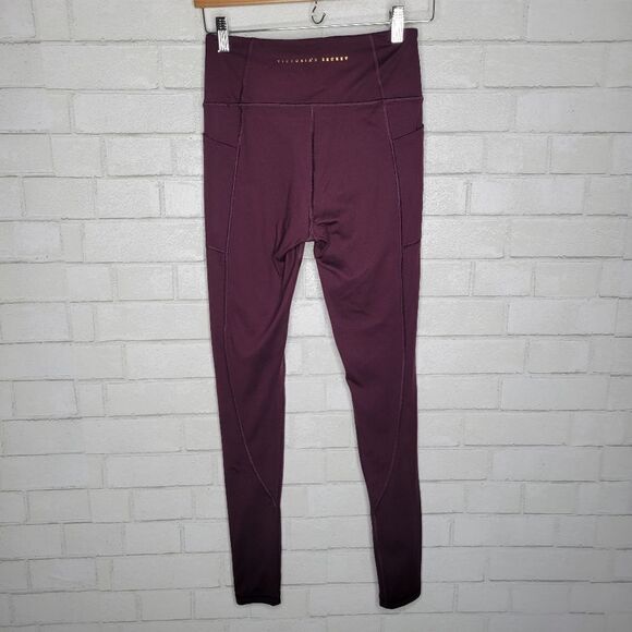 Victoria's Secret Magenta Active Leggings - Picture 4 of 4